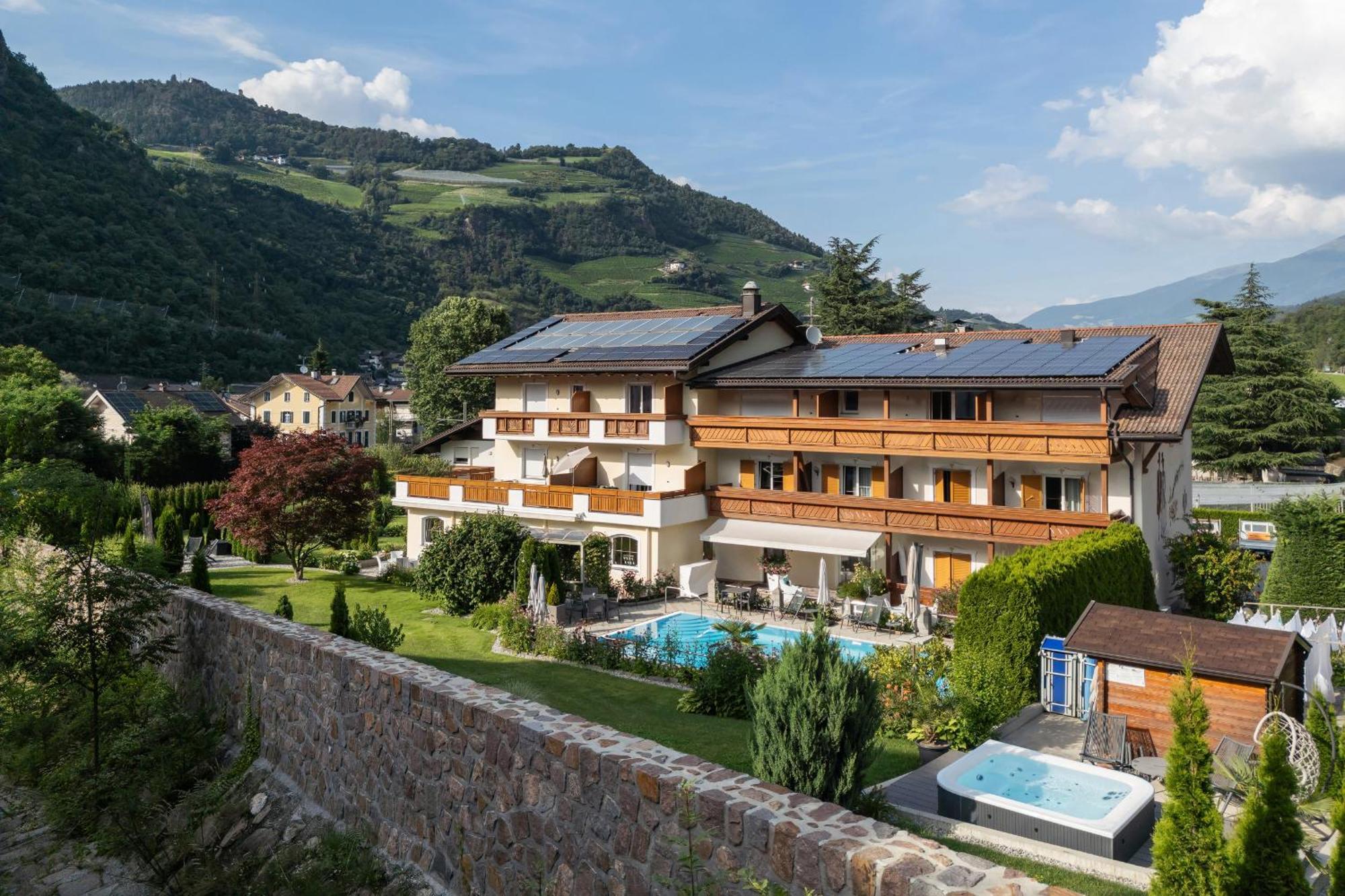 Hotel Bischofhof - Bistro Jasmin Klausen Exteriör bild