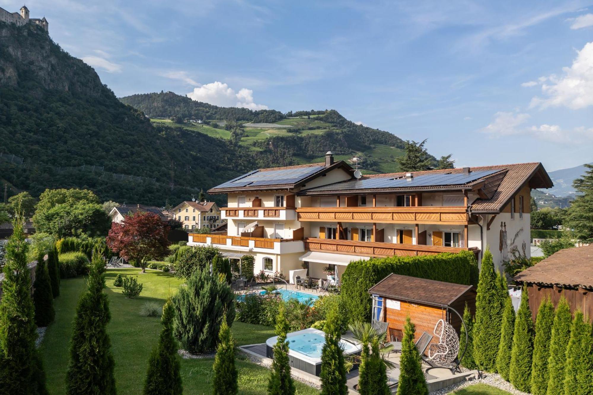 Hotel Bischofhof - Bistro Jasmin Klausen Exteriör bild