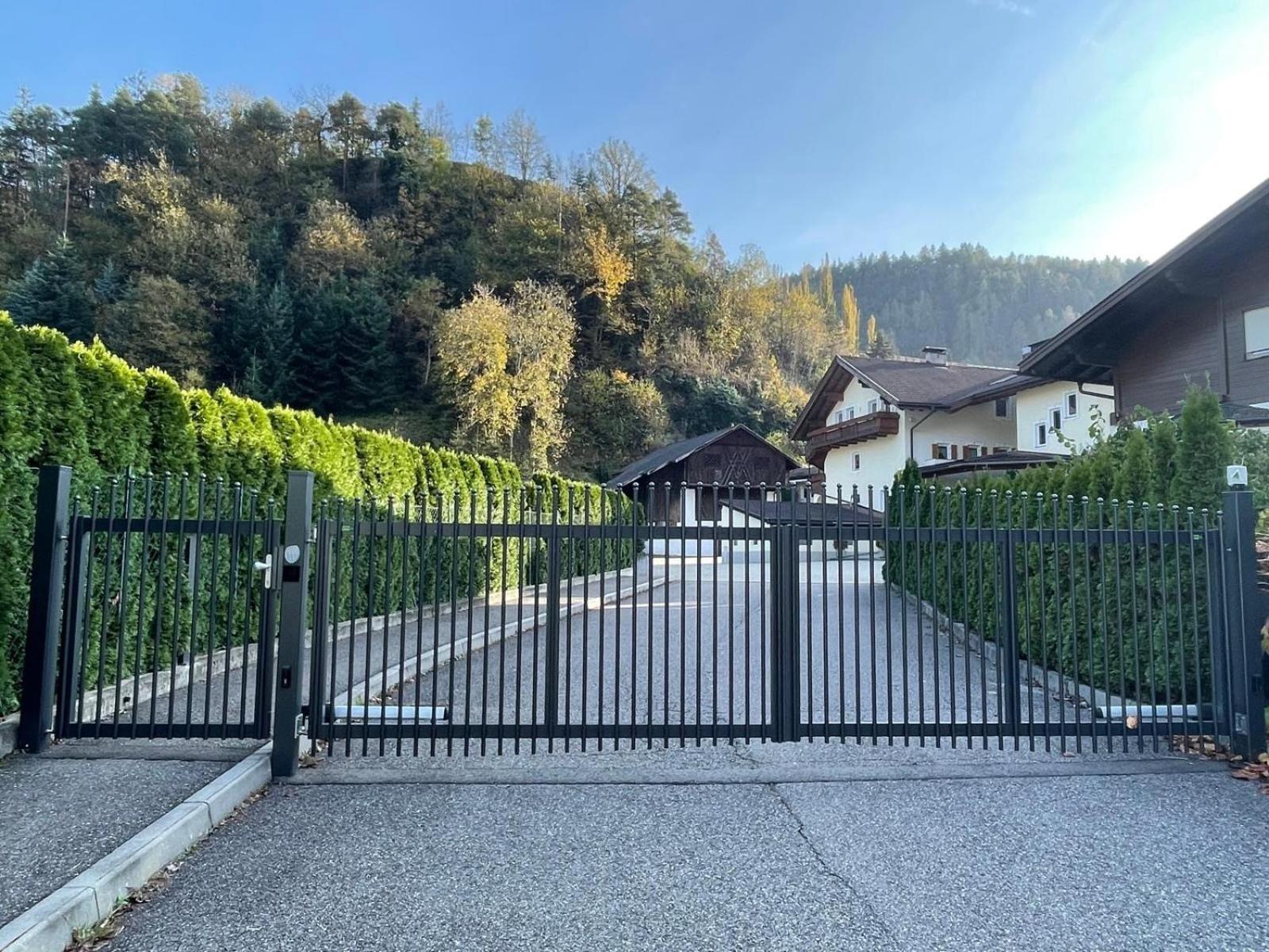 Hotel Bischofhof - Bistro Jasmin Klausen Exteriör bild